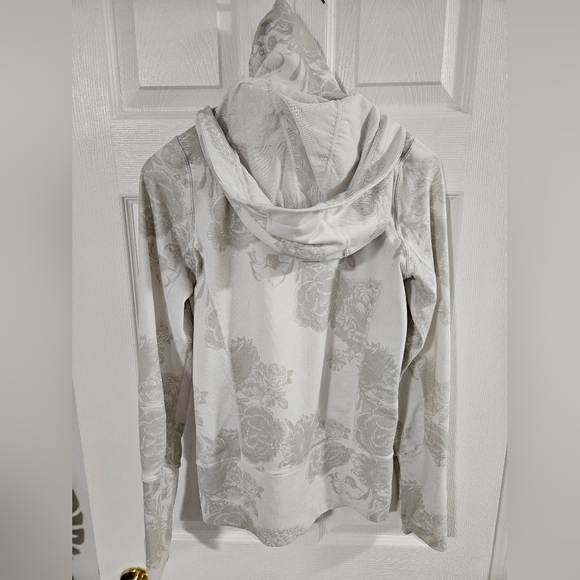 Lululemon Jacket Size 4 or 6 - Picture 2 of 2